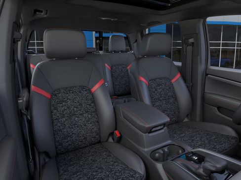 New 2025 Chevrolet Colorado Z71 w/ Technology Package image 16