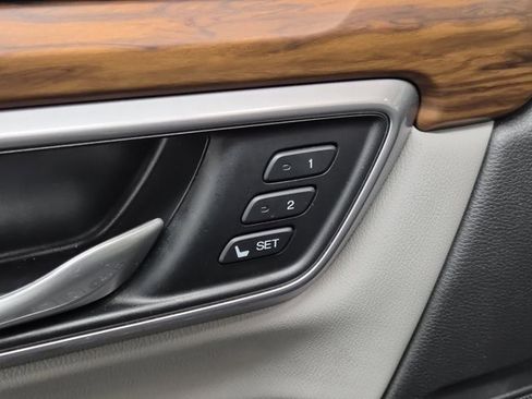 Certified 2021 Honda CR-V Touring image 22