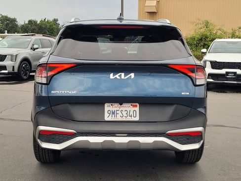 Certified 2023 Kia Sportage EX AWD/4WD image 7