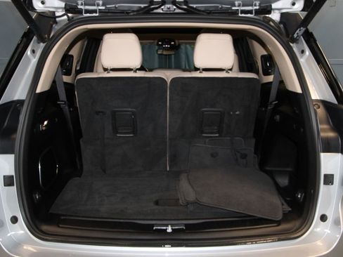 Used 2021 Jeep Grand Cherokee L Limited image 44