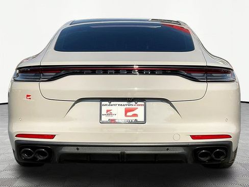 Used 2021 Porsche Panamera RWD image 6