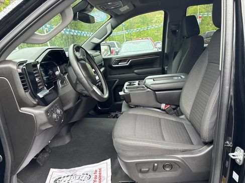 Used 2025 Chevrolet Silverado 1500 LT AWD/4WD image 8