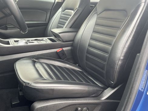 Used 2023 Ford Edge SEL image 12