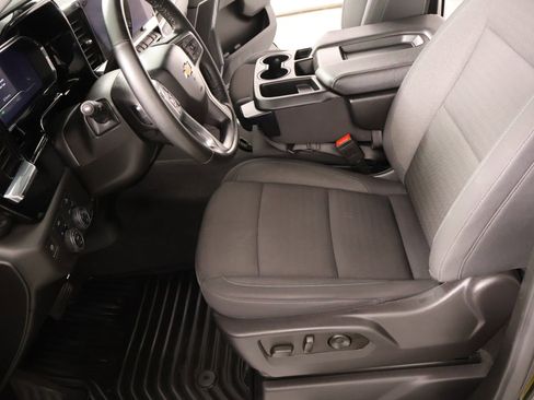 Used 2024 Chevrolet Silverado 1500 LT AWD/4WD image 11