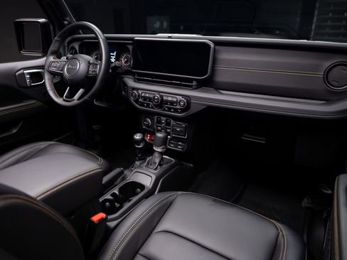 Used 2024 Jeep Wrangler Unlimited Rubicon 392 image 64