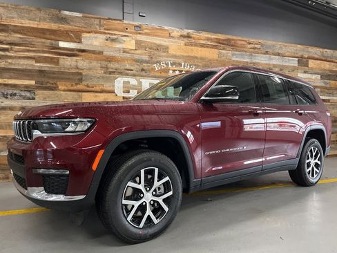 New 2025 Jeep Grand Cherokee L Limited image 14