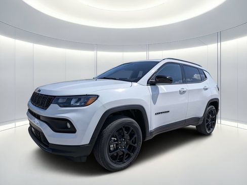 New 2026 Jeep Compass Latitude AWD/4WD image 8