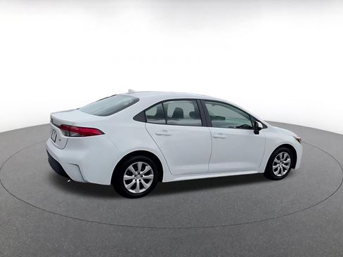 Used 2025 Toyota Corolla LE FWD image 15