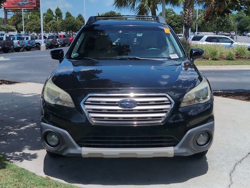 Used 2015 Subaru Outback 2.5i Limited AWD/4WD image 3