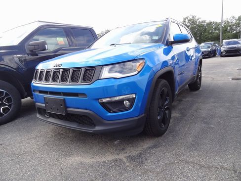 Used 2019 Jeep Compass Altitude image 3