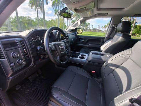 Used 2014 GMC Sierra 1500 SLT w/ SLT Preferred Package AWD/4WD image 5