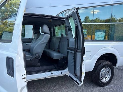 Used 2016 Ford F250 XL w/ Power Equipment Group AWD/4WD image 23