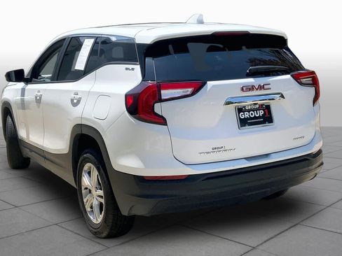 Used 2024 GMC Terrain SLE AWD/4WD image 12