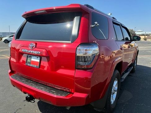 Used 2022 Toyota 4Runner SR5 Premium w/ Moonroof Package RWD image 6