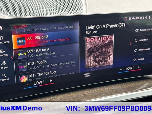 Used 2023 BMW 330i Sedan w/ Convenience Package image 28