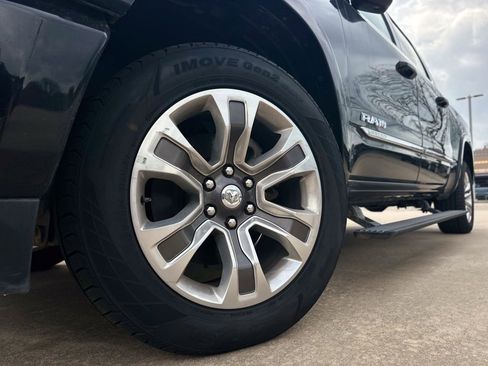 Used 2023 RAM 1500 Limited w/ Body Color Bumper Group AWD/4WD image 8