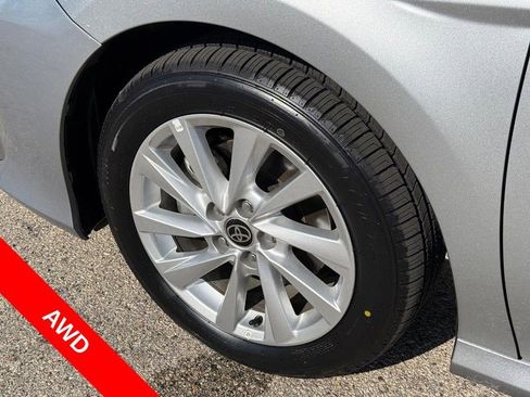 Used 2024 Toyota Camry LE AWD/4WD image 10