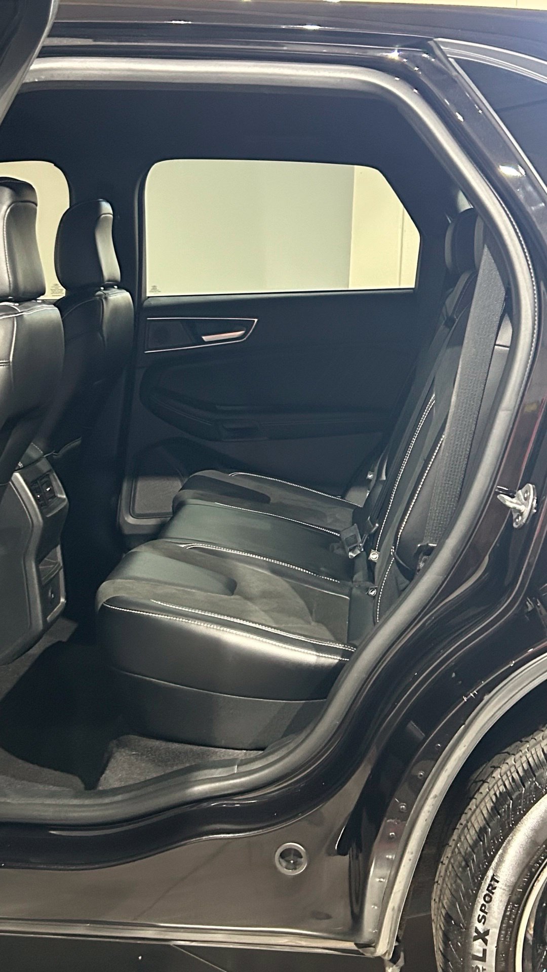 Used 2023 Ford Edge ST AWD/4WD image 46