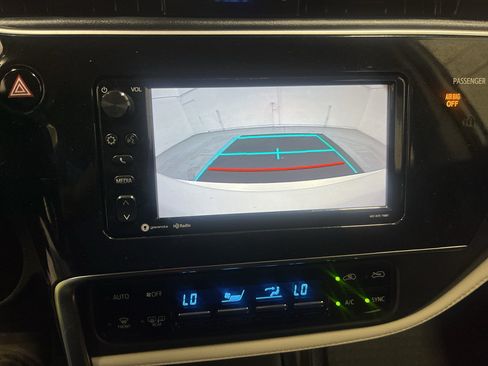 Used 2018 Toyota Corolla iM w/ All-Weather Mat Package FWD image 35