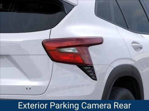 New 2026 Chevrolet Trax LT w/ LT Convenience Package FWD image 12