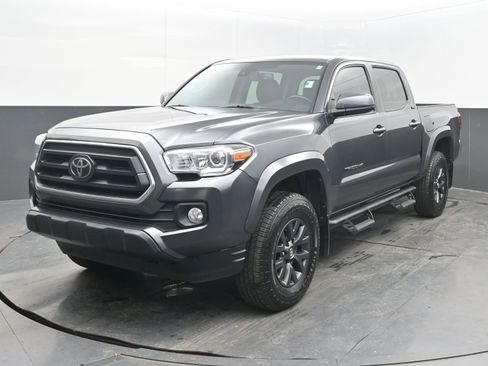Used 2022 Toyota Tacoma SR5 image 4