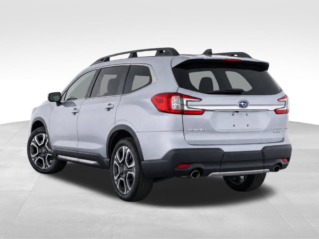 Used 2023 Subaru Ascent Limited AWD/4WD image 5