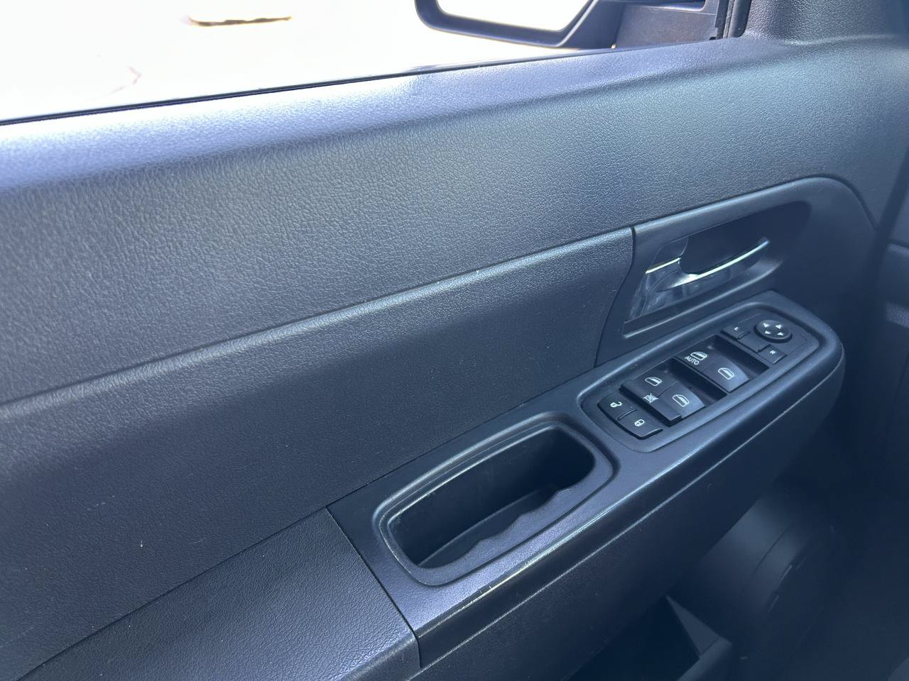 Used 2010 Jeep Liberty Sport w/ Popular Equipment Group AWD/4WD image 25