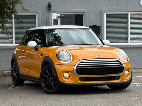 Used 2014 MINI Cooper 2-Door Hardtop FWD image 3