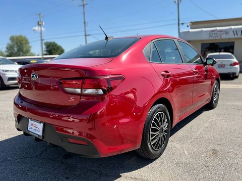 Used 2019 Kia Rio S image 4