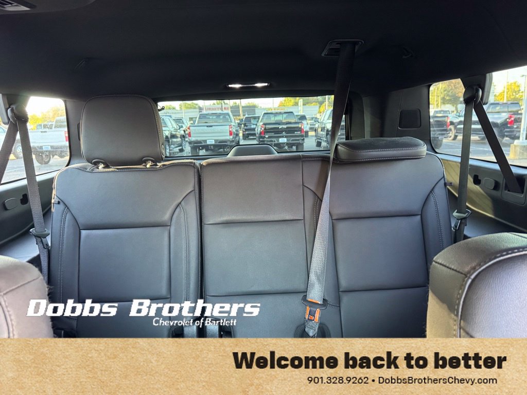 Used 2022 Chevrolet Suburban LT w/ LT Signature Package AWD/4WD image 37