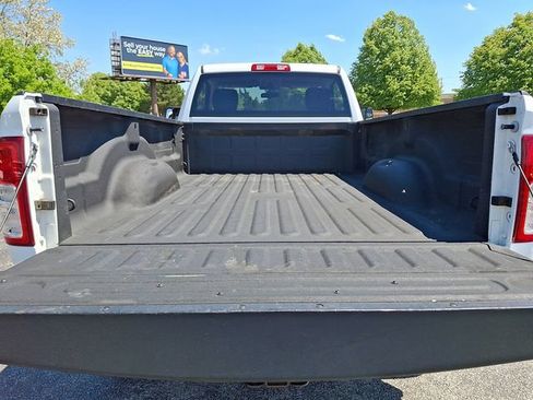 Used 2020 RAM 2500 Tradesman w/ Chrome Appearance Group AWD/4WD image 29