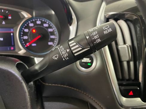 Certified 2021 Chevrolet Traverse Premier w/ LPO, Blackout Package image 16