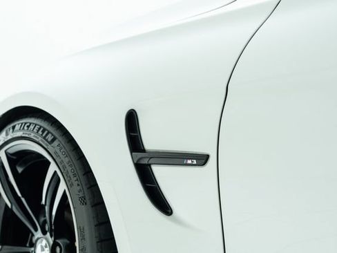 Used 2018 BMW M3 RWD image 22
