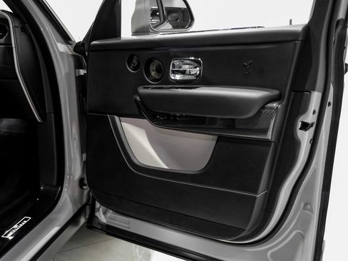 Used 2023 Rolls-Royce Cullinan Black Badge w/ Driver's Package image 56