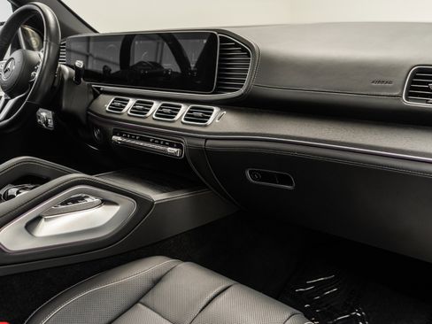 Used 2023 Mercedes-Benz Maybach GLS 600 4MATIC image 14