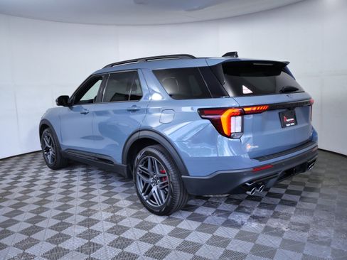 Certified 2025 Ford Explorer ST AWD/4WD image 6