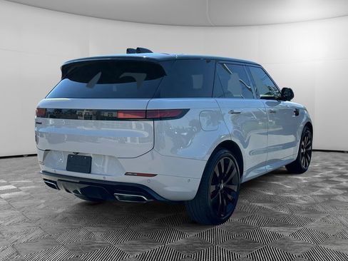 Used 2024 Land Rover Range Rover Sport Dynamic SE AWD/4WD image 5