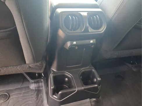 Used 2021 Jeep Wrangler Unlimited Sport AWD/4WD image 25