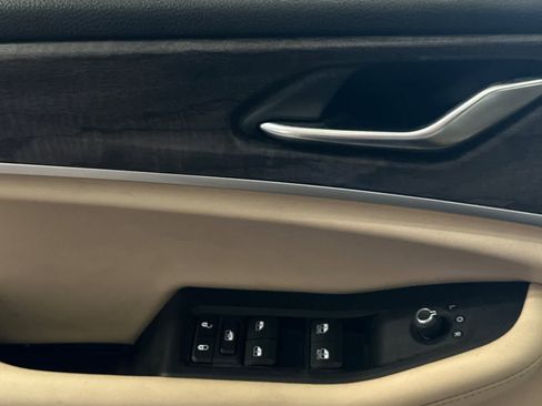 Used 2021 Jeep Grand Cherokee L Limited RWD image 15