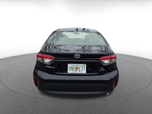 Used 2025 Toyota Corolla LE image 7