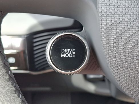 New 2026 Hyundai Ioniq 5 SEL AWD/4WD image 17