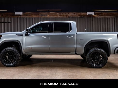 Used 2025 GMC Sierra 1500 AT4 w/ AT4 Premium Package image 6