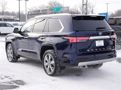 Used 2024 Toyota Sequoia Capstone image 4