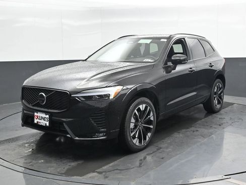 New 2026 Volvo XC60 B5 Plus w/ Protection Package Premier image 5