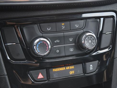 Used 2019 Buick Encore Preferred image 24