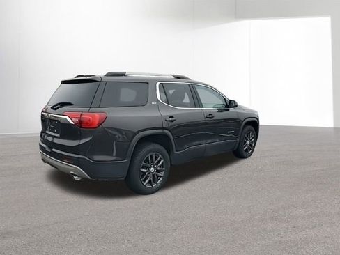 Used 2019 GMC Acadia SLT w/ LPO, Floor Liner Package image 10