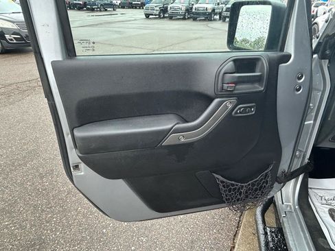 Used 2015 Jeep Wrangler Unlimited Sport AWD/4WD image 14