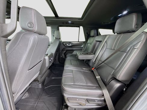 Used 2022 Chevrolet Tahoe RST w/ Luxury Package AWD/4WD image 26