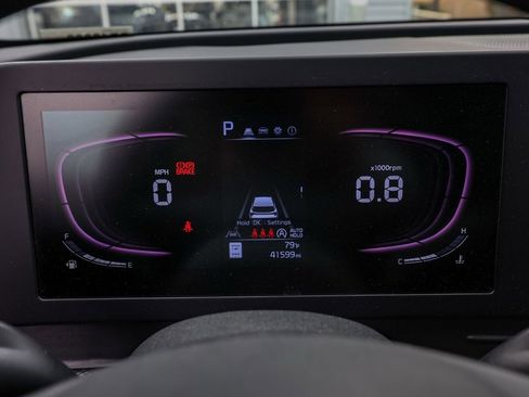 Used 2024 Kia Sportage LX image 27