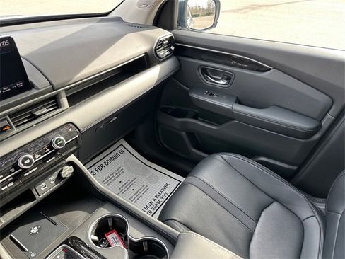 Used 2023 Honda Pilot Touring image 30